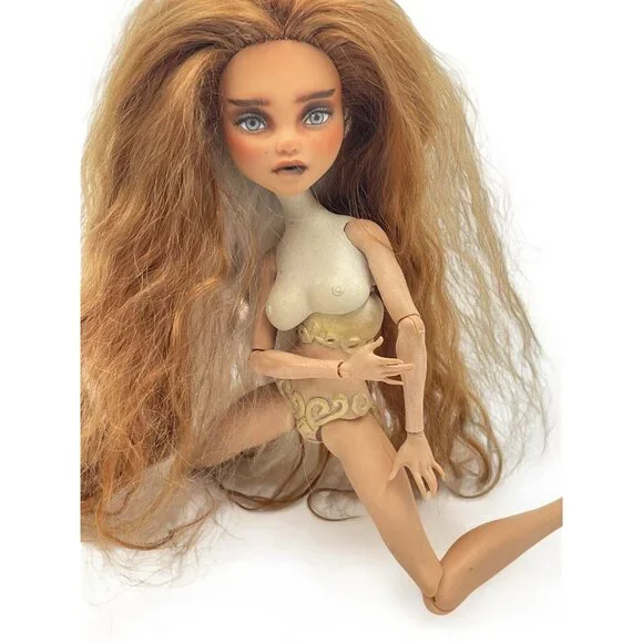 Custom Monster High Doll OOAK HYBRID with Ever After High Body By Liskaooak - Picture 6 of 9